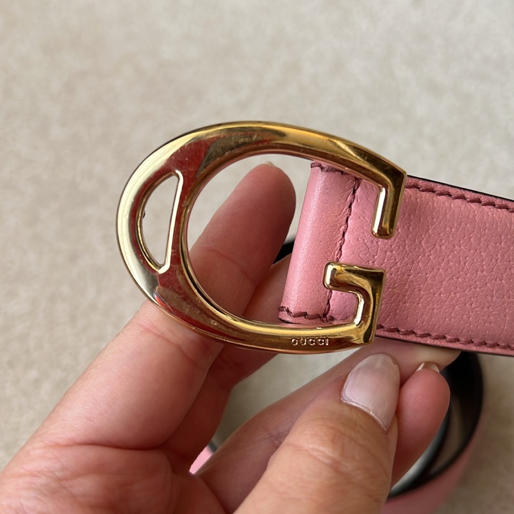 Gucci Pink Leather Gold “G” Belt - Picture 2 of 10